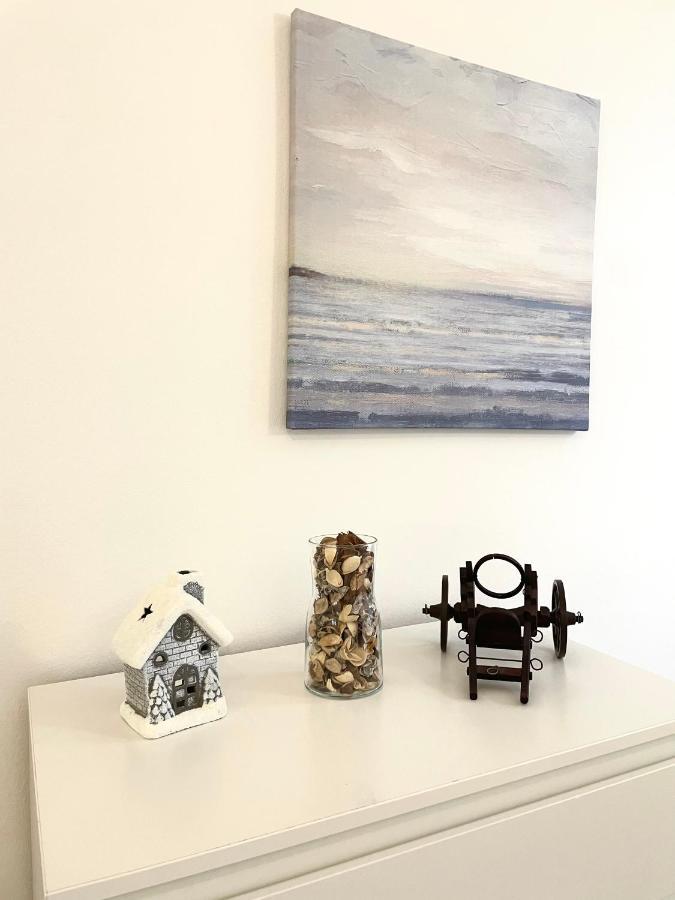 White Apartment Near The Famous New York Cafe Budapest Extérieur photo